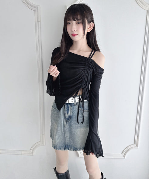 ワンオフショルダーギャザーリボンシアートップス | LO2256015 | ブラック