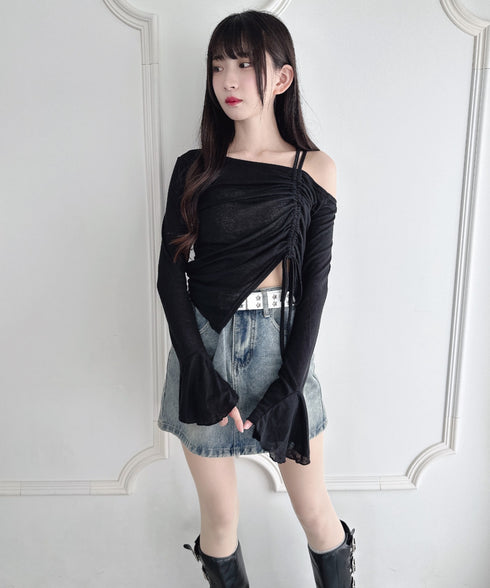 ワンオフショルダーギャザーリボンシアートップス | LO2256015 | ブラック