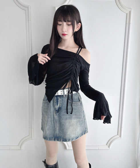 ワンオフショルダーギャザーリボンシアートップス | LO2256015 | ブラック