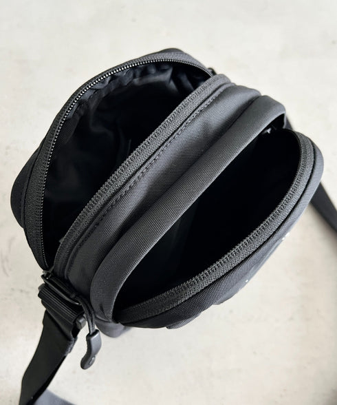 THE NORTH FACE(ザ・ノースフェイス)/ワンポイント ロゴ刺繍 ショルダー クロス ミニバッグ/BIG SHOT CROSS BAG | IM1252101 | ダークパープル