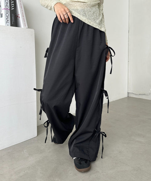 サイドリボンナイロンカーゴパンツ | CL2253007 | ブラック
