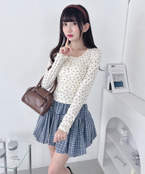 ヘンリーネック小花柄レーストリムトップス | LO2256022 | アイボリー