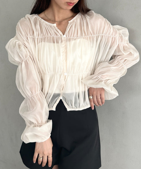 フリルシャーリングシフォンショートブラウス | MD2253016 | アイボリー