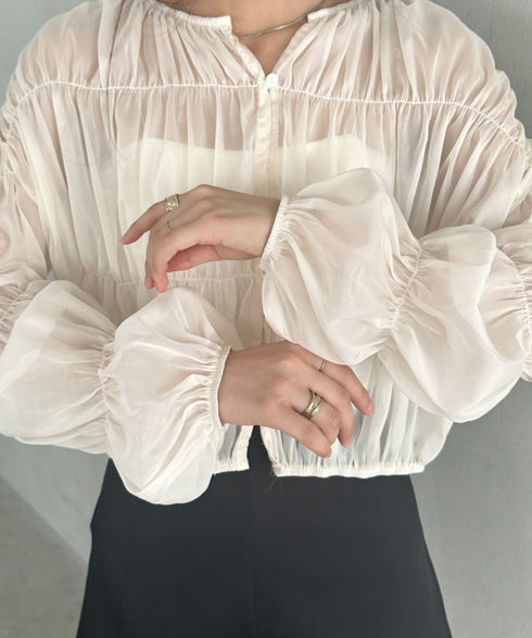 フリルシャーリングシフォンショートブラウス | MD2253016 | アイボリー