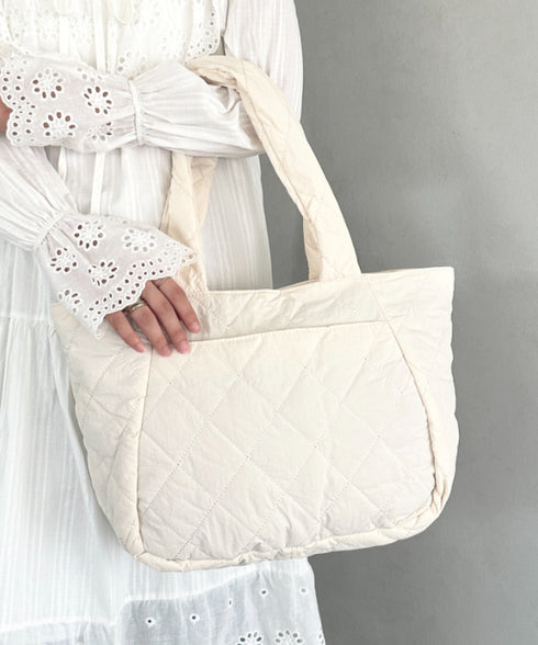 ファスナー付きキルティング軽量トートバッグ マザーズバッグ | MD1253019 | ホワイト