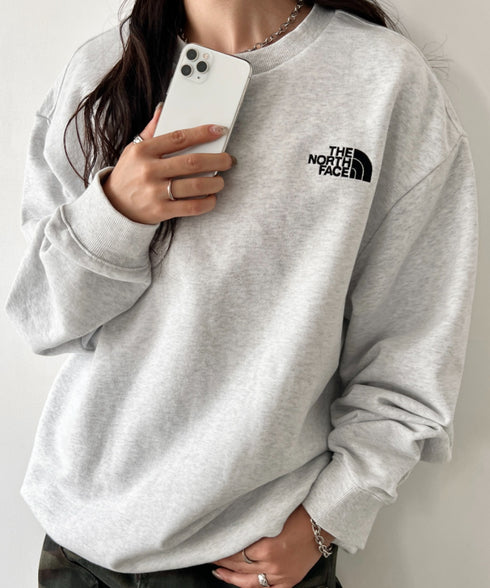 THE NORTH FACE(ザ・ノースフェイス)/バックプリント コットン スウェット クルーネック 大きめサイズあり/M'S SEOUL FOUR SEASONS SWEATSHIRTS | IM2253020 | グレー