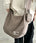 THE NORTH FACE(ザ・ノースフェイス)/A4対応 軽量 大容量 ショルダー ホーボーバッグ/WL HOBO SHOULDER BAG L | IM1253024 | ベージュ