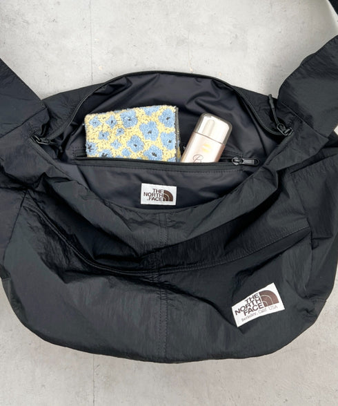 THE NORTH FACE(ザ・ノースフェイス)/A4対応 軽量 大容量 ショルダー ホーボーバッグ/WL HOBO SHOULDER BAG L | IM1253024 | ブラック