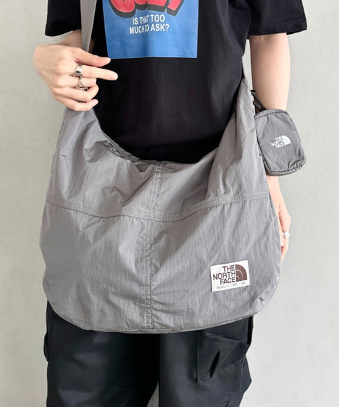 THE NORTH FACE(ザ・ノースフェイス)/A4対応 軽量 大容量 ショルダー ホーボーバッグ/WL HOBO SHOULDER BAG L | IM1253024 | チャコールグレー