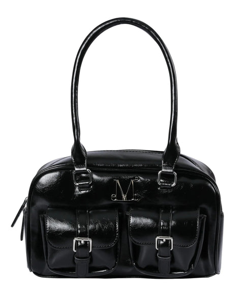 MUCENT(ムセント)/軽量 ショルダー ハンドバッグ/BIRUS METAL LOGO ENAMEL 2-BELT POCKET SHOULER BAG | AT1253030 | ブラック