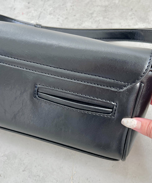 ベルトショルダースクエアPUバッグ | CL1256013 | ブラック