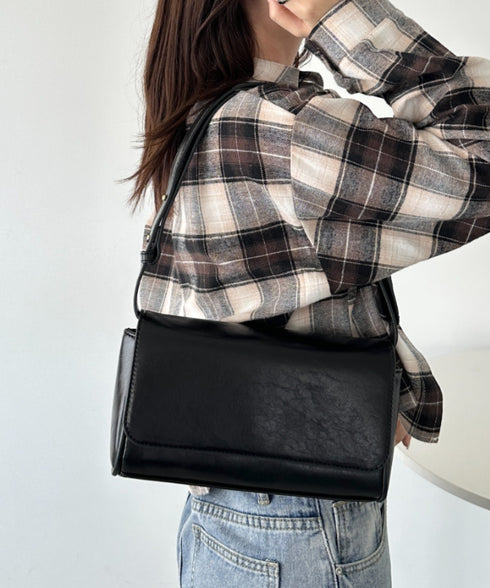 ベルトショルダースクエアPUバッグ | CL1256013 | ブラック