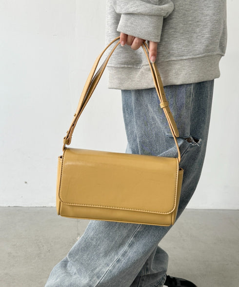ベルトショルダースクエアPUバッグ | CL1256013 | マスタード