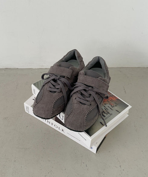 フェイクスウェードベルトスニーカー | CL3256016 | グレー