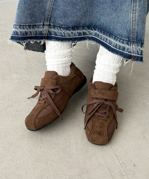 フェイクスウェードベルトスニーカー | CL3256016 | ブラウン