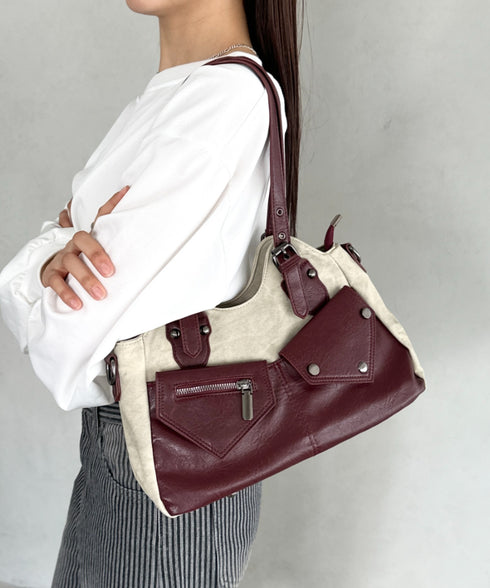 アウトポケットバイカラーショルダーバッグ | BA1256011 | レッド