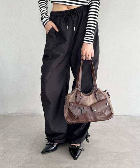 アウトポケットバイカラーショルダーバッグ | BA1256011 | ブラウン