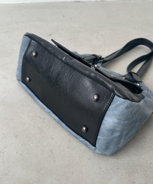 アウトポケットバイカラーショルダーバッグ | BA1256011 | ブラック系その他