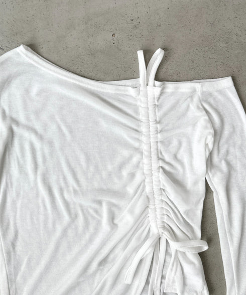 サイドシャーリングワンショルダーシアー長袖トップス | BA2253006 | ホワイト