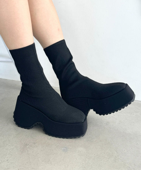 ボリュームソールスクエアトゥソックスブーツ | LO3256031 | ブラック