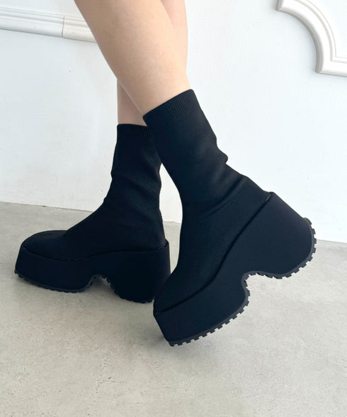 ボリュームソールスクエアトゥソックスブーツ | LO3256031 | ブラック