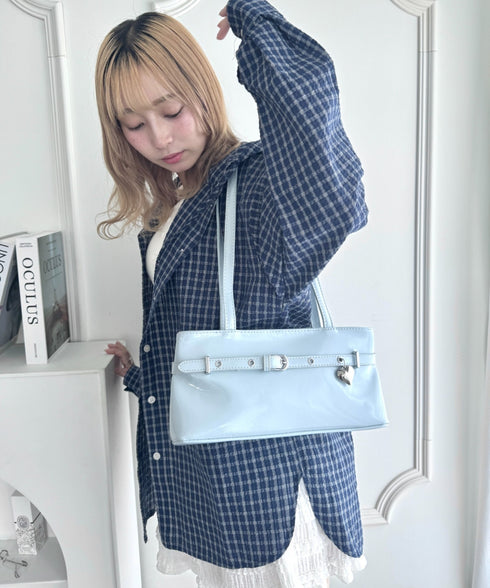 ハートチャームベルトショルダーバッグ | LO1256033 | ライトブルー