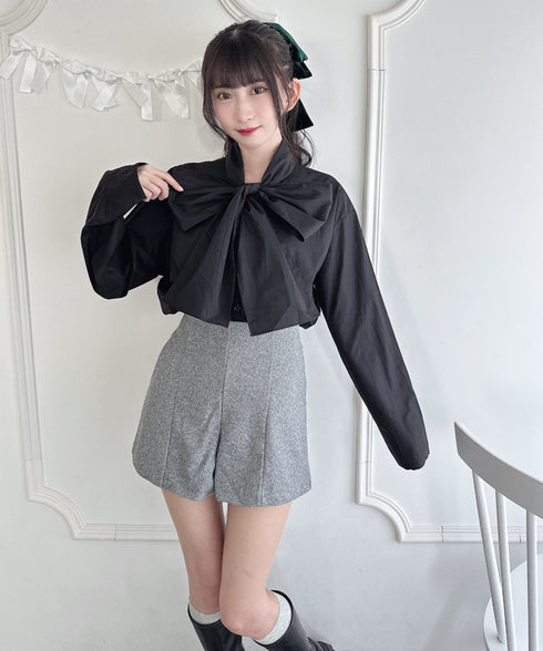 ボリュームリボンボウタイブラウス | LO2253017 | ブラック