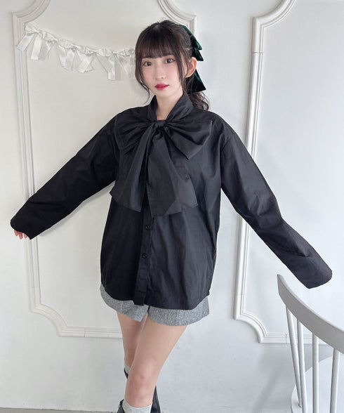 ボリュームリボンボウタイブラウス | LO2253017 | ブラック