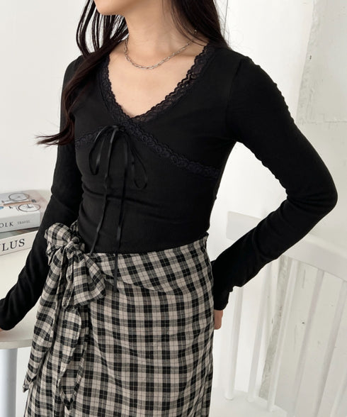 カップ付きレースリボンVネックアソートトップス | CL2253017 | ブラック