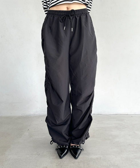 サイドギャザーナイロンカーゴパンツ | BA2253010 | ブラック