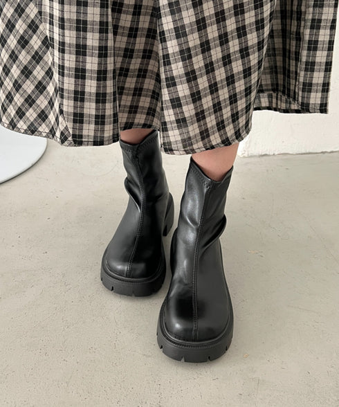 バックジップPUショートブーツ | CL3256018 | ブラック