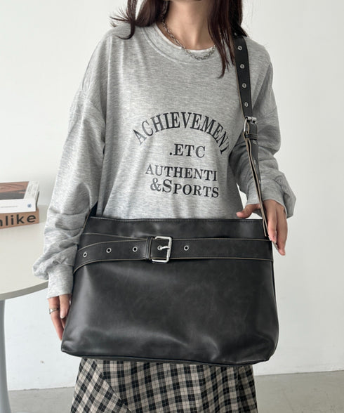 【A4サイズ対応】ベルトヴィンテージライクショルダーバッグ | CL1256022 | ブラック