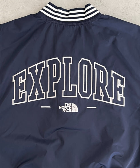 THE NORTH FACE(ザ・ノースフェイス)/ロゴ刺繍 ワッペン スタジャン ジャケット/SPORTY BOMBER JACKET | IM2253061 | ネイビー