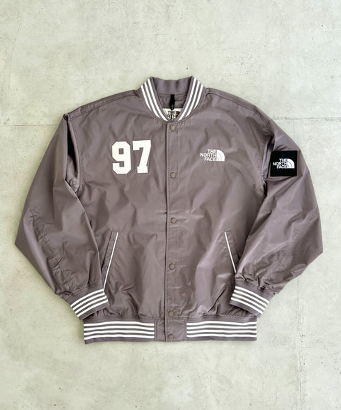 THE NORTH FACE(ザ・ノースフェイス)/ロゴ刺繍 ワッペン スタジャン ジャケット/SPORTY BOMBER JACKET | IM2253061 | ブラウン