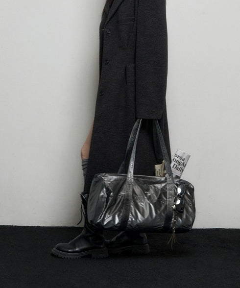 BLACK PURPLE(ブラックパープル)/大容量 グロッシー ショルダー ボストン ダッフルバッグ/Niki Glossy D | AT1253052 | シルバー