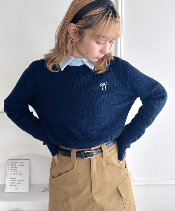 リボン刺繍ケーブルニットトップス | LO2256043 | ネイビー
