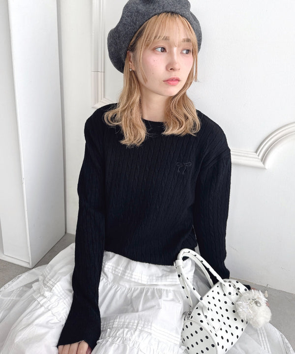 リボン刺繍ケーブルニットトップス | LO2256043 | ブラック
