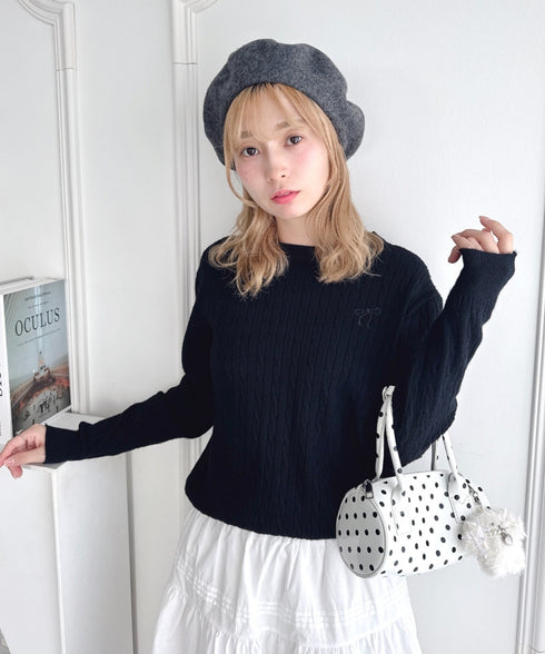 リボン刺繍ケーブルニットトップス | LO2256043 | ブラック