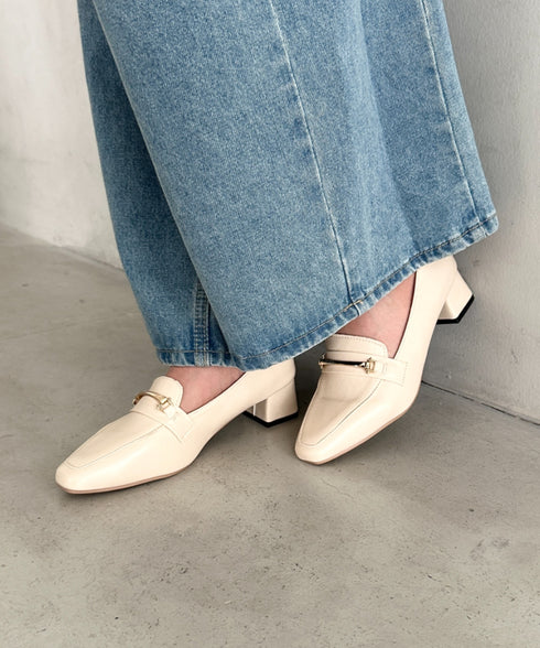 ビッド付きローファーパンプス | MD3253040 | アイボリー