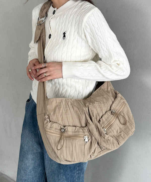 多収納ポケット付きナイロンショルダーバッグ | MD1253046 | ベージュ