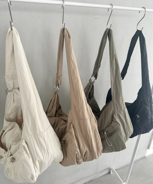 多収納ポケット付きナイロンショルダーバッグ | MD1253046 | カーキ