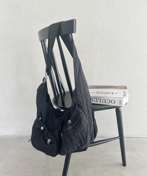 多収納ポケット付きナイロンショルダーバッグ | MD1253046 | ブラック