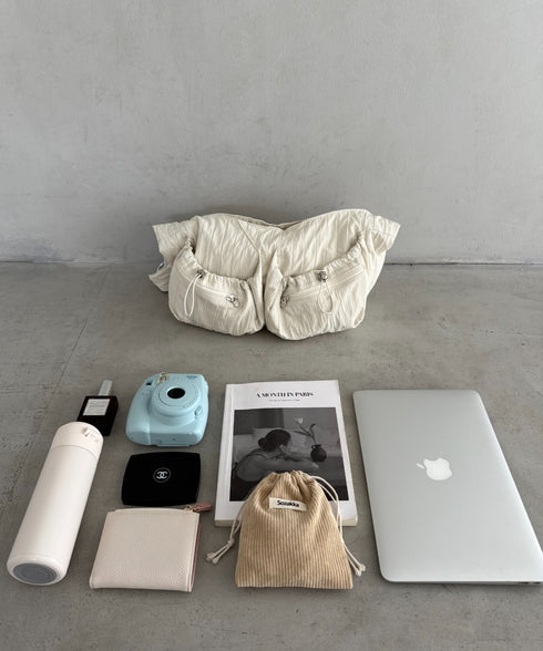 多収納ポケット付きナイロンショルダーバッグ | MD1253046 | アイボリー