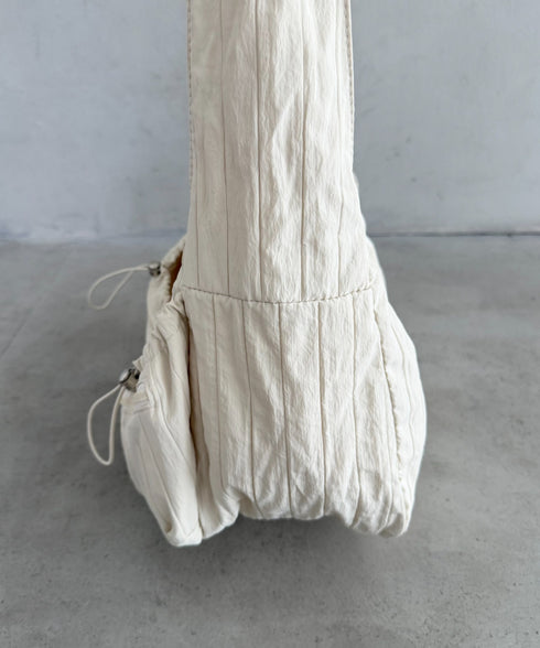 多収納ポケット付きナイロンショルダーバッグ | MD1253046 | アイボリー