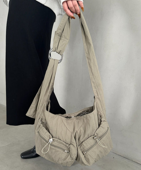 多収納ポケット付きナイロンショルダーバッグ | MD1253046 | カーキ