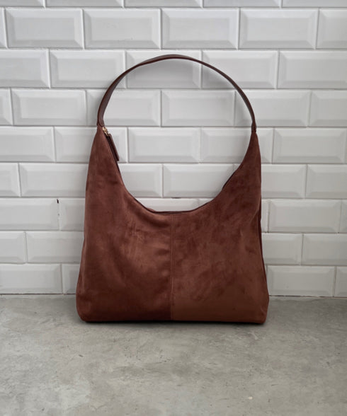 【A4サイズ対応】フェイクスエードショルダーバッグ | CL1256025 | キャメル