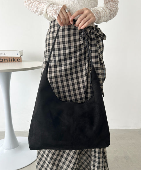 【A4サイズ対応】フェイクスエードショルダーバッグ | CL1256025 | ブラック