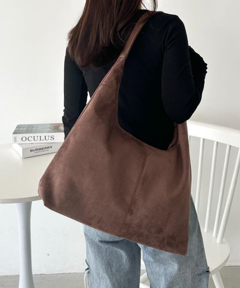 【A4サイズ対応】フェイクスエードショルダーバッグ | CL1256025 | ブラウン