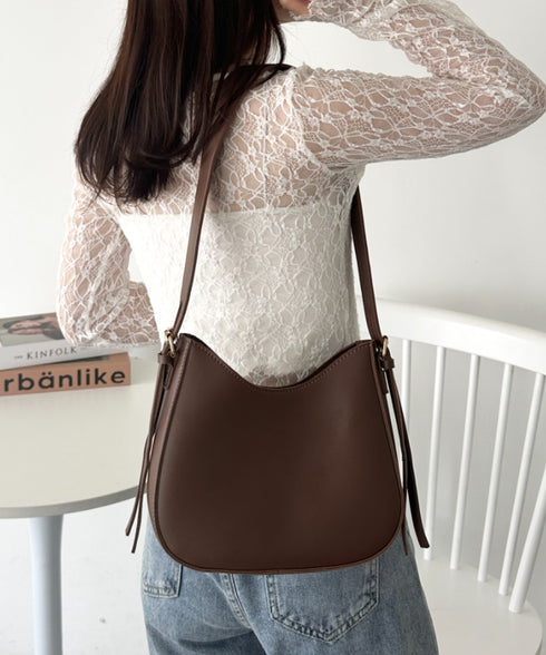 ワンハンドルハーフムーンバッグ | CL1256026 | ブラウン