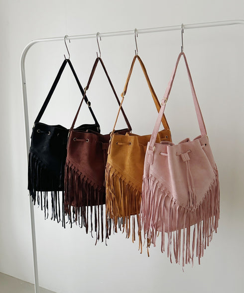 フェイクスエードフリンジ巾着バッグ | CL1256027 | ブラック